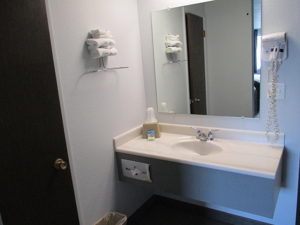 Americas Best Value Inn Billings Phòng bức ảnh