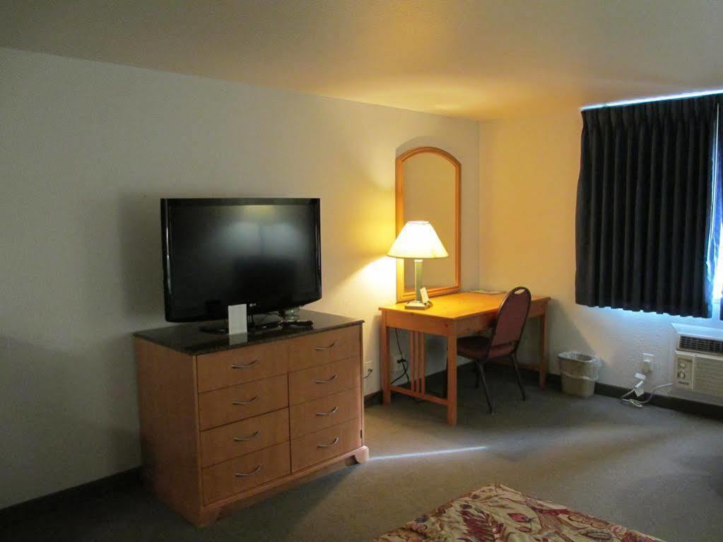 Americas Best Value Inn Billings Ngoại thất bức ảnh